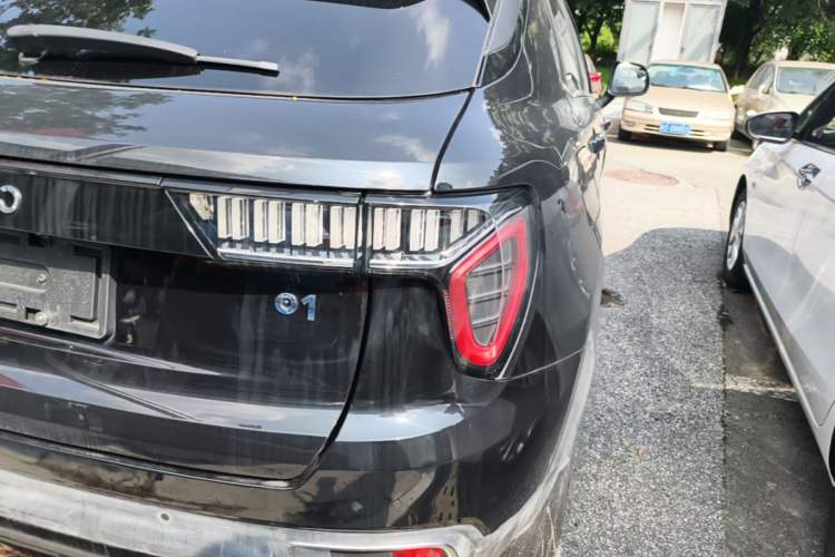 Used Lynk & Co 01 2019 2.0T Two-Wheel-Drive Pro Version China VI Standard Right Rear Taillight