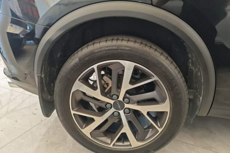Used Lynk & Co 01 2019 2.0T Four-Wheel Drive Genie Pro Version China VI Standard Right Rear Wheel Hub