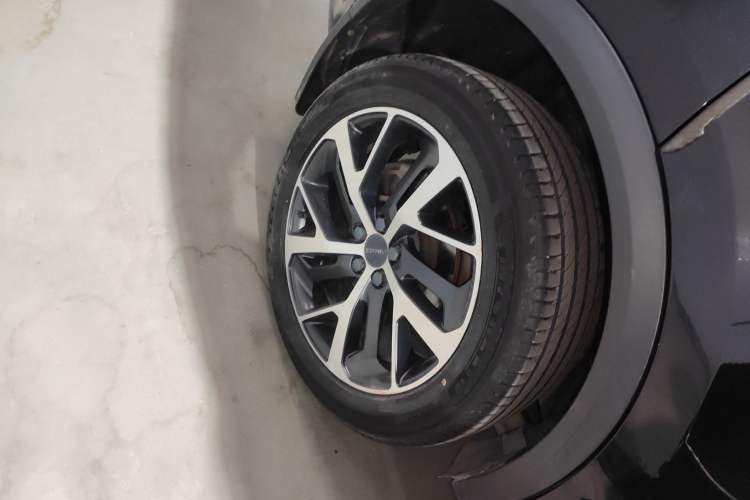 Used Lynk & Co 01 2019 2.0T Four-Wheel Drive Genie Pro Version China VI Standard Right Rear Wheel Hub