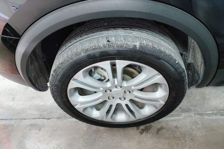 Used Lynk & Co 01 2019 2.0T Two-Wheel-Drive Pro Version China VI Standard Right Rear Wheel Hub