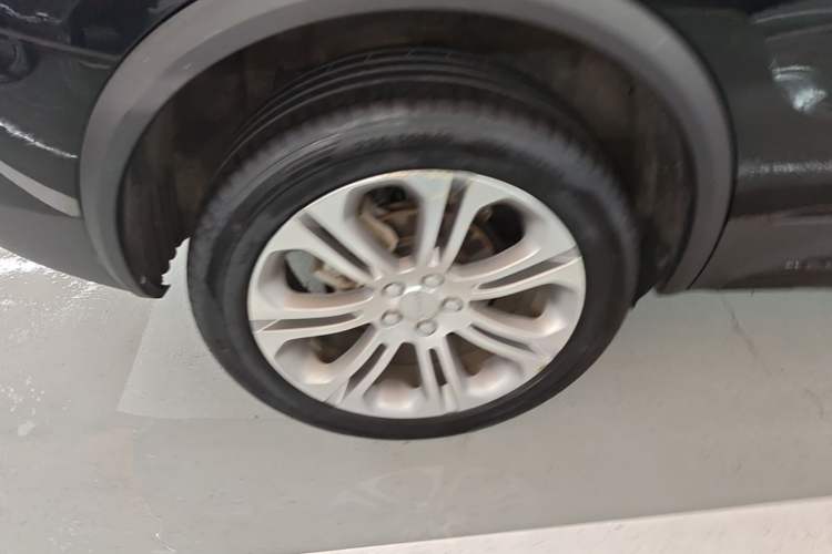 Used Lynk & Co 01 2019 2.0T Two-Wheel-Drive Pro Version China VI Standard Right Rear Wheel Hub