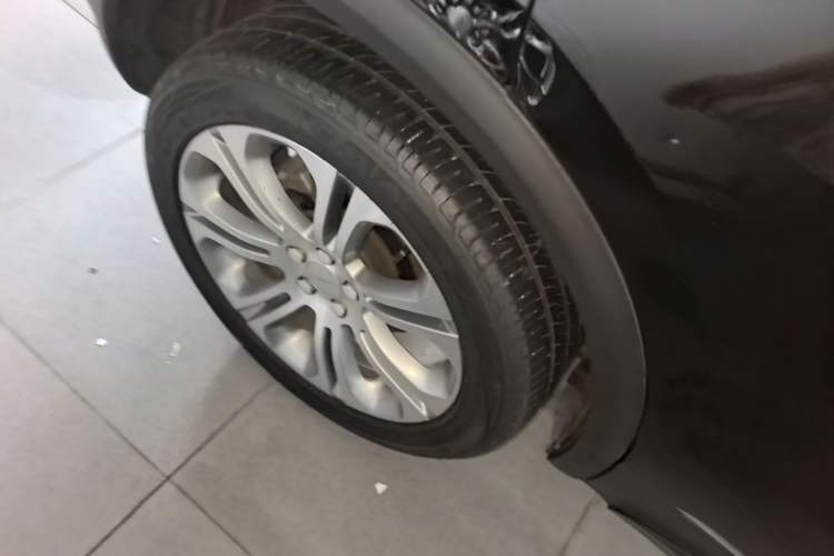 Used Lynk & Co 01 2019 2.0T Two-Wheel-Drive Pro Version China VI Standard Right Rear Wheel Hub