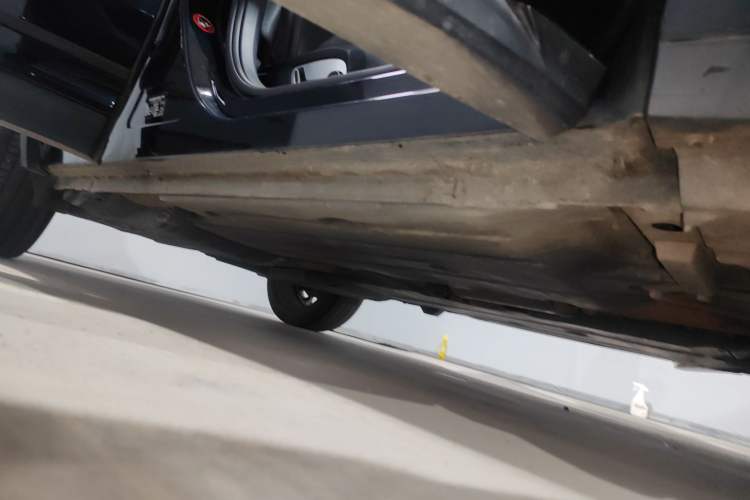 Used Lynk & Co 01 2019 2.0T Four-Wheel Drive Genie Pro Version China VI Standard Right Side Sill