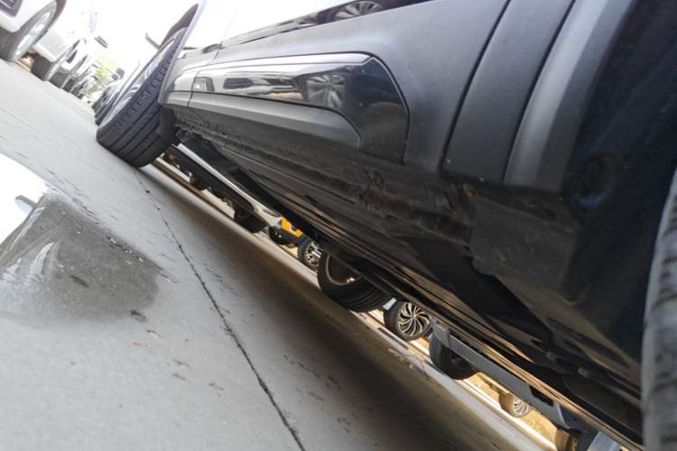 Used Lynk & Co 01 2019 2.0T Two-Wheel-Drive Pro Version China VI Standard Right Side Sill