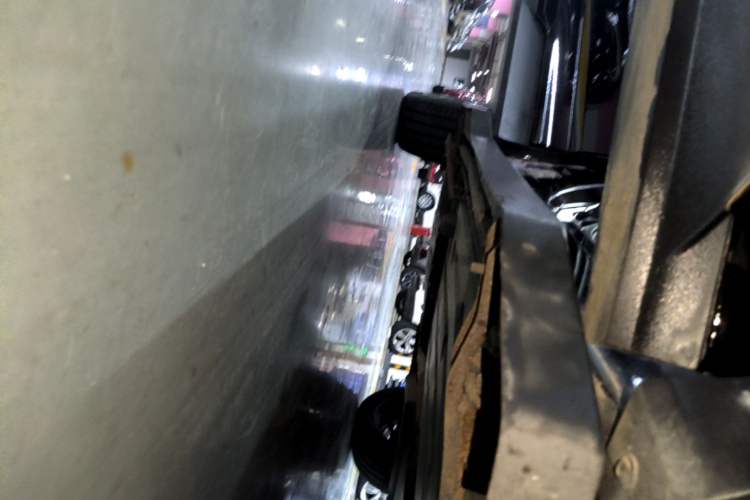 Used Lynk & Co 01 2019 2.0T Four-Wheel Drive Genie Pro Version China V Emission Standard Right Side Sill