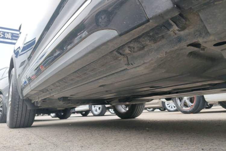 Used Lynk & Co 01 2019 2.0T Two-Wheel-Drive Pro Version China VI Standard Right Side Sill