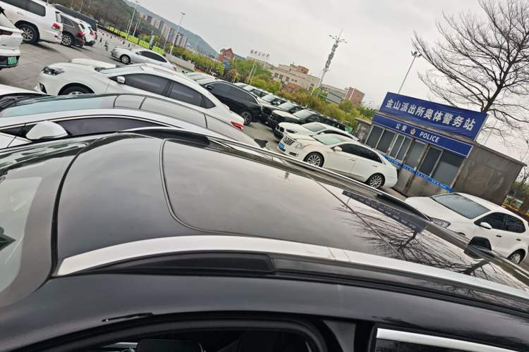 Used Lynk & Co 01 2019 2.0T Two-Wheel-Drive Pro Version China VI Standard Roof