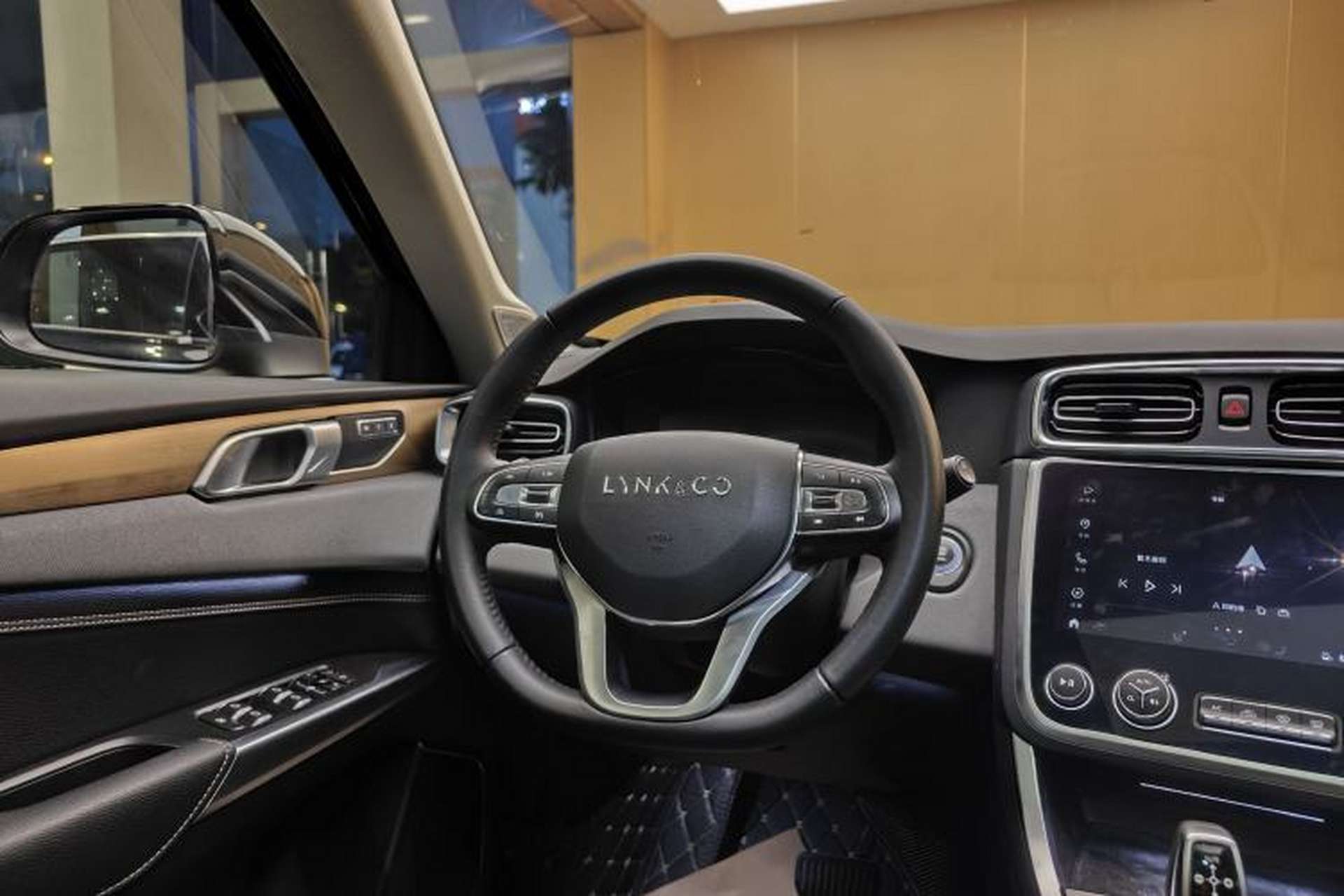 Used Lynk & Co 01 2019 2.0T Two-Wheel-Drive Pro Version China VI Standard Steering Wheel