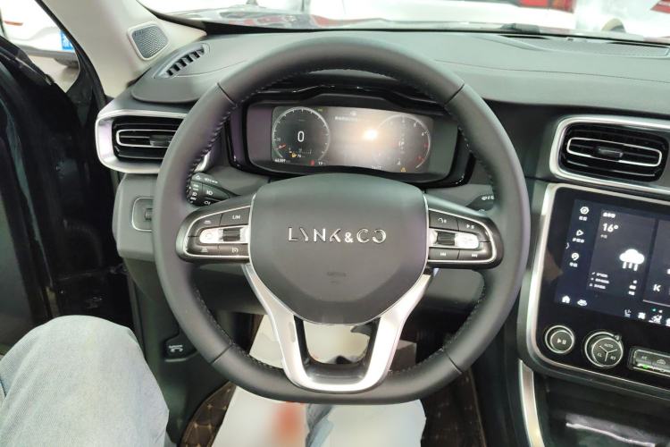 Used Lynk & Co 01 2019 2.0T Two-Wheel-Drive Pro Version China VI Standard Steering Wheel