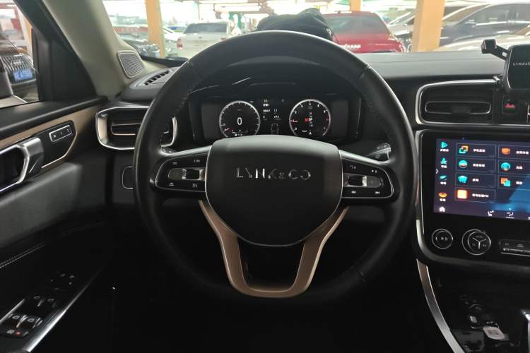 Used Lynk & Co 01 2019 2.0T Two-Wheel-Drive Pro Version China VI Standard Steering Wheel