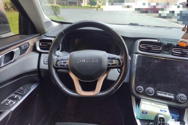 Used Lynk & Co 01 2019 2.0T Two-Wheel-Drive Pro Version China V Standard Steering Wheel