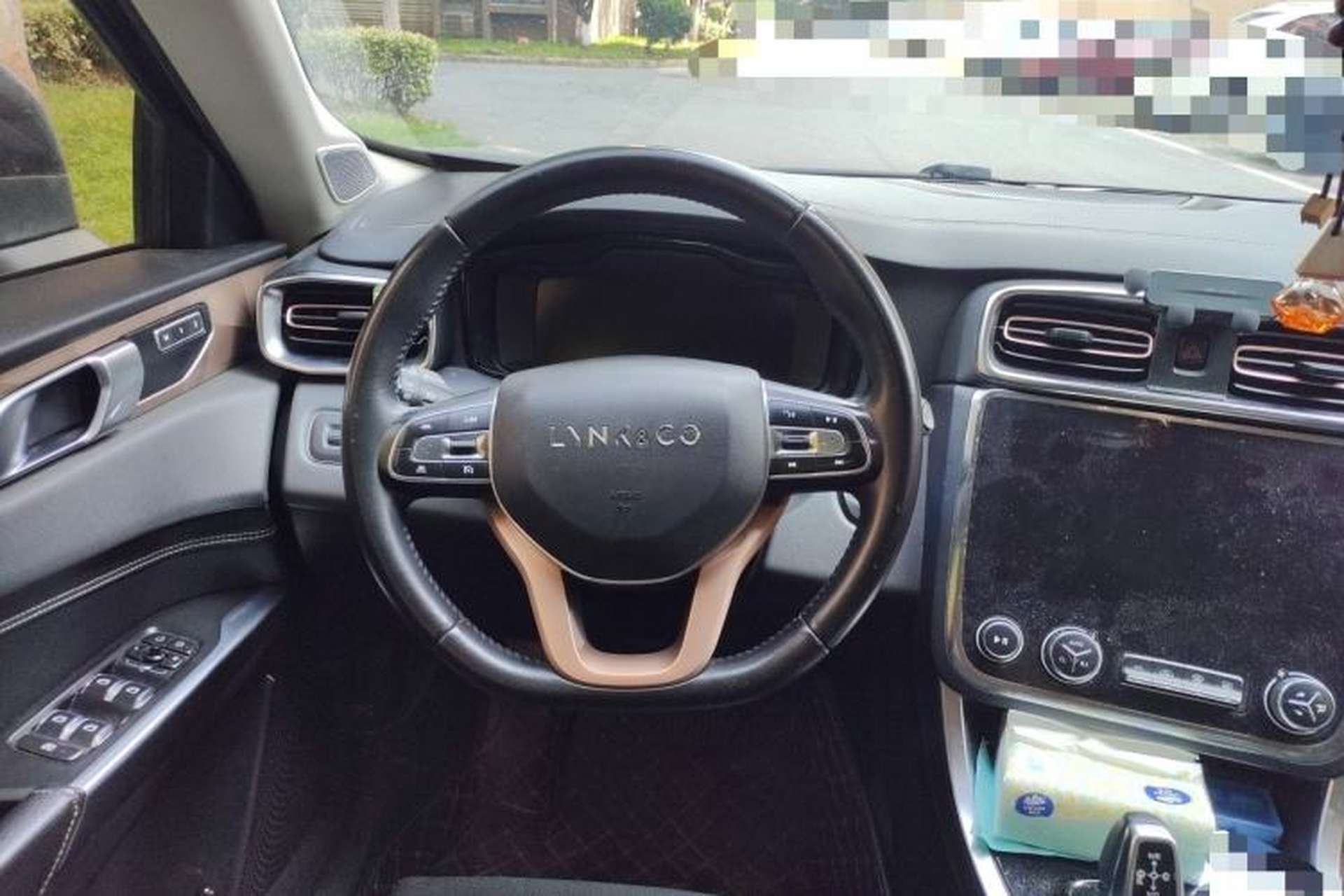 Used Lynk & Co 01 2019 2.0T Two-Wheel-Drive Pro Version China V Standard Steering Wheel