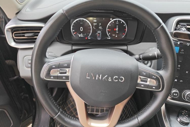 Used Lynk & Co 01 2019 2.0T Two-Wheel-Drive Pro Version China V Standard Steering Wheel