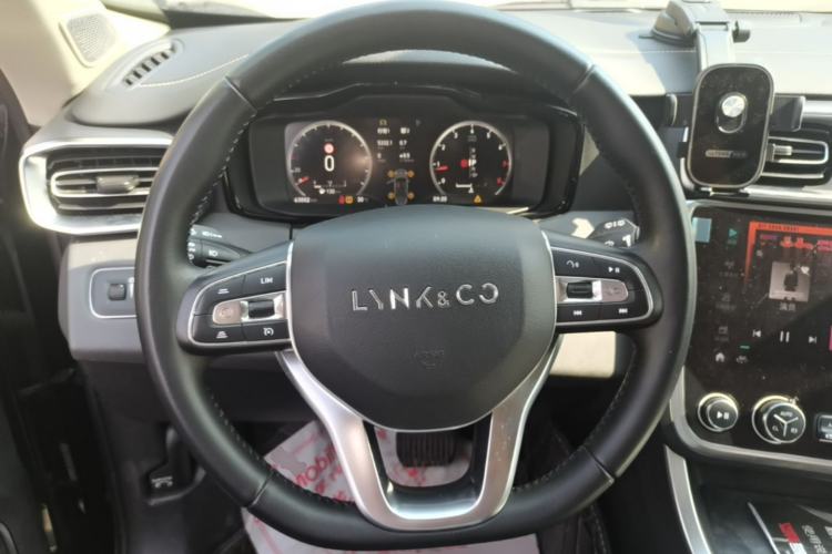 Used Lynk & Co 01 2019 2.0T Two-Wheel-Drive Pro Version China VI Standard Steering Wheel