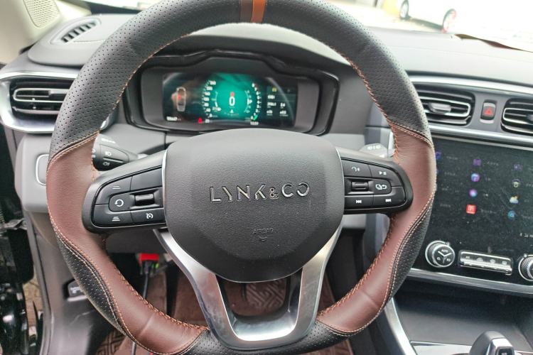 Used Lynk & Co 01 2019 2.0T Two-Wheel-Drive Version China VI Standard Steering Wheel