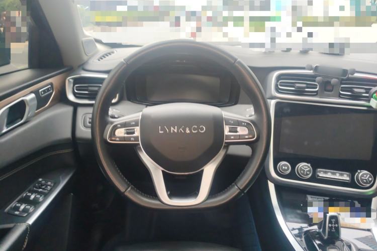 Used Lynk & Co 01 2019 2.0T Two-Wheel-Drive Pro Version China VI Standard Steering Wheel