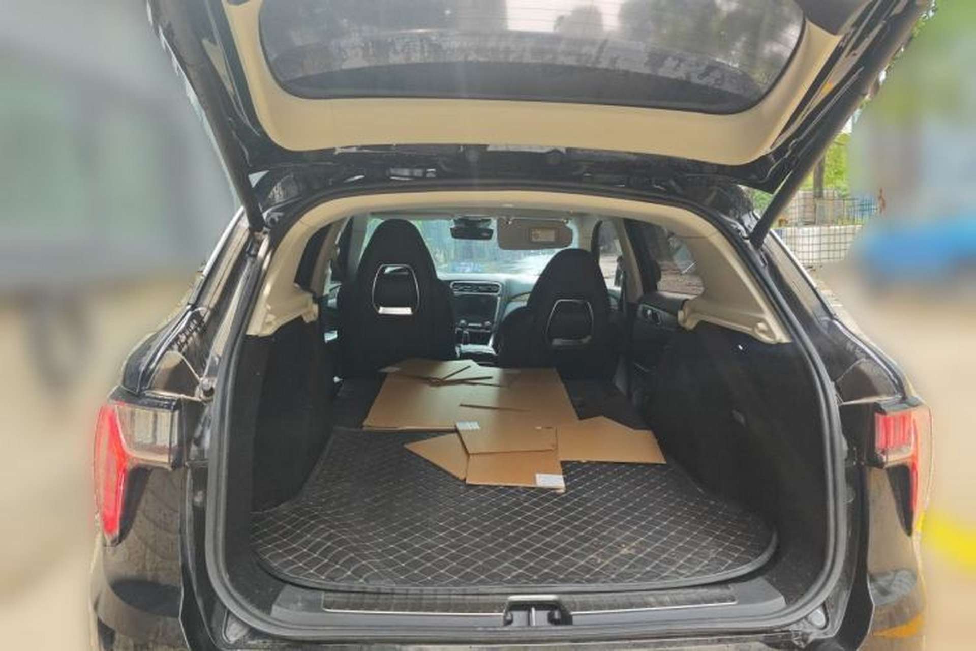 Used Lynk & Co 01 2019 2.0T Two-Wheel-Drive Pro Version China VI Standard Trunk