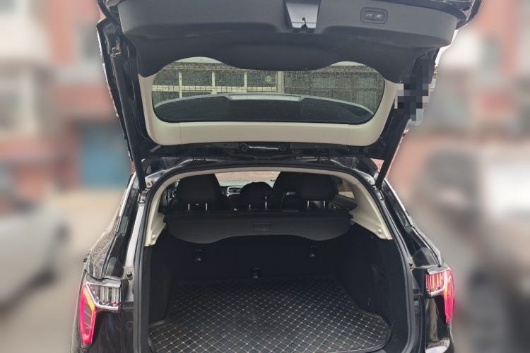 Used Lynk & Co 01 2019 2.0T Two-Wheel-Drive Pro Version China VI Standard Trunk