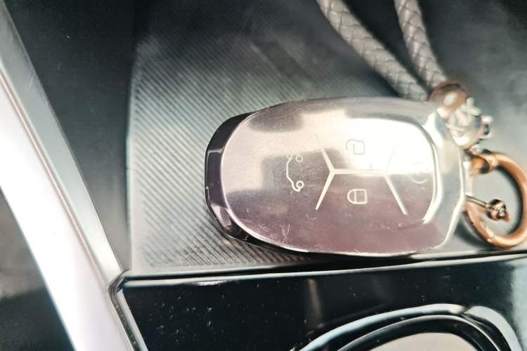 Used Lynk & Co 01 2019 2.0T Two-Wheel-Drive Pro Version China VI Standard Vehicle Key