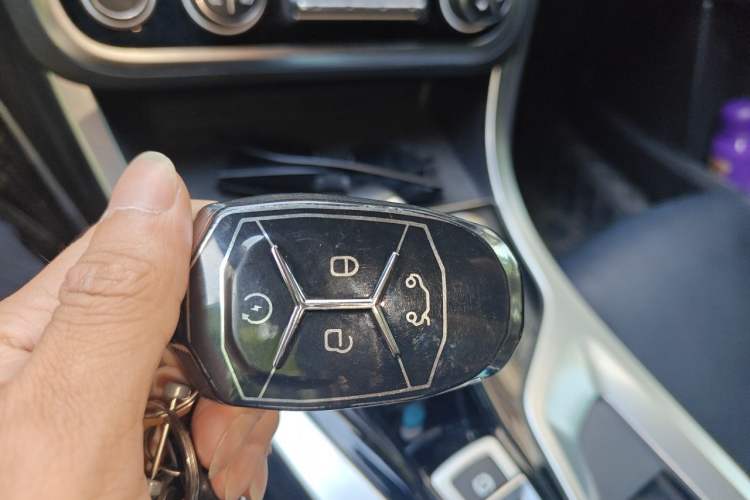 Used Lynk & Co 01 2019 2.0T Two-Wheel-Drive Pro Version China VI Standard Vehicle Key