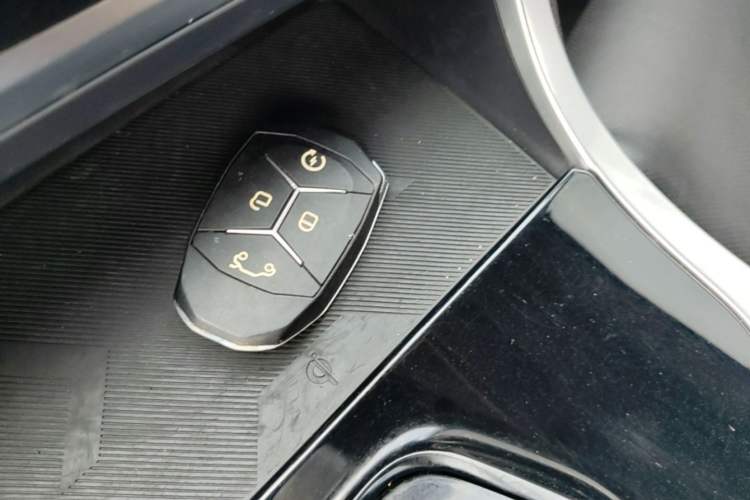 Used Lynk & Co 01 2019 2.0T Two-Wheel-Drive Pro Version China VI Standard Vehicle Key