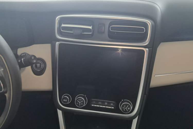 Used Lynk & Co 01 2019 2.0T Two-Wheel Drive Zhaopu Version China V Standard Audio And AC Panel