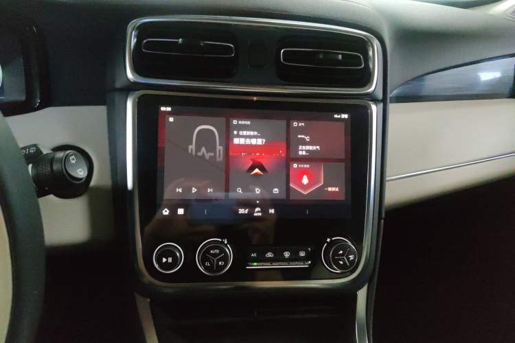Used Lynk & Co 01 2019 2.0T Two-Wheel Drive Zhaopu Version China VI Standard Audio And AC Panel