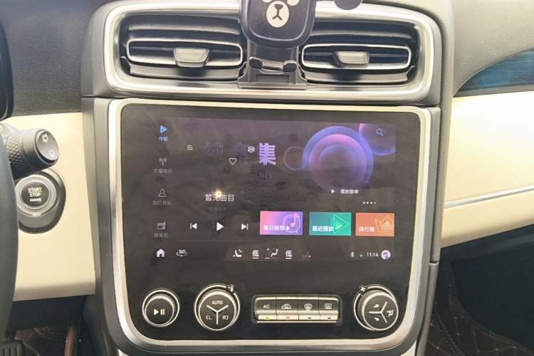 Used Lynk & Co 01 2019 2.0T Two-Wheel Drive Zhaopu Version China VI Standard Audio And AC Panel