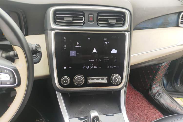 Used Lynk & Co 01 2019 2.0T Two-Wheel Drive Zhaopu Version China VI Standard Audio And AC Panel