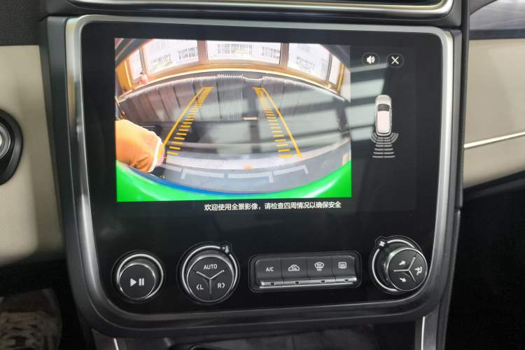 Used Lynk & Co 01 2019 2.0T Two-Wheel Drive Zhaopu Version China VI Standard Audio And AC Panel
