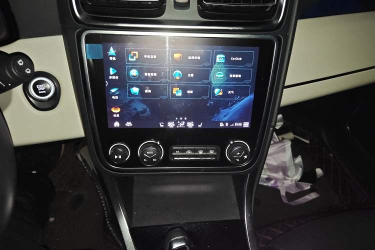 Used Lynk & Co 01 2019 2.0T Two-Wheel Drive Zhaopu Version China VI Standard Audio And AC Panel