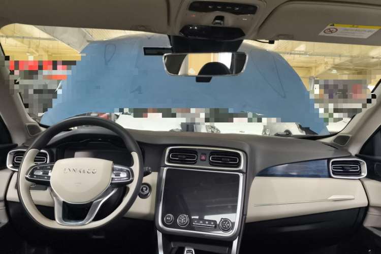 Used Lynk & Co 01 2019 2.0T Two-Wheel Drive Zhaopu Version China VI Standard Center Console