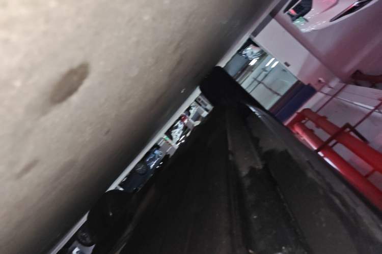 Used Lynk & Co 01 2019 2.0T Two-Wheel Drive Zhaopu Version China VI Standard Chassis Front Right