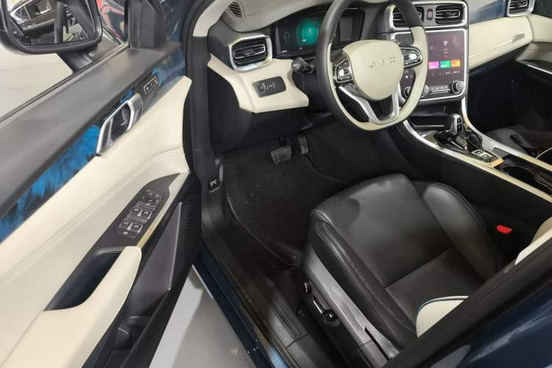 Used Lynk & Co 01 2019 2.0T Two-Wheel Drive Zhaopu Version China VI Standard Driver Seat