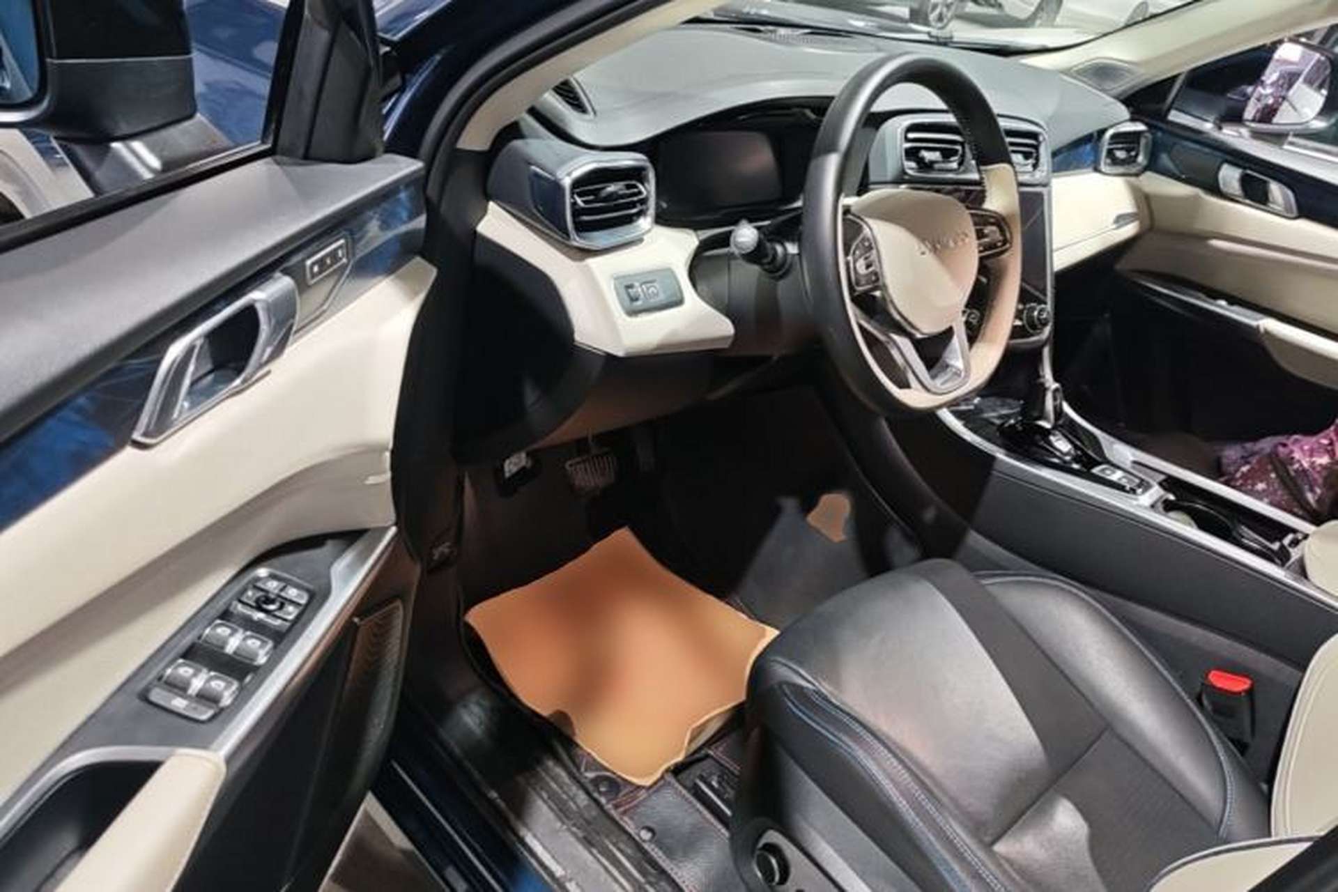 Used Lynk & Co 01 2019 2.0T Two-Wheel Drive Zhaopu Version China VI Standard Driver Seat