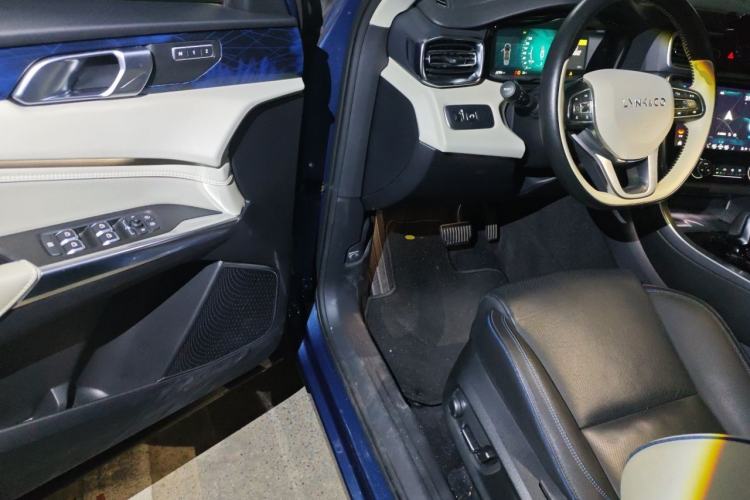 Used Lynk & Co 01 2019 2.0T Two-Wheel Drive Zhaopu Version China V Standard Driver Seat
