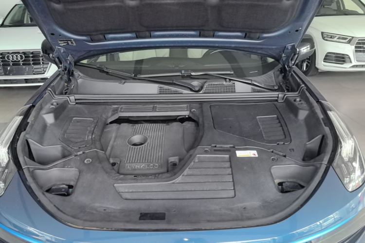 Used Lynk & Co 01 2019 2.0T Two-Wheel Drive Zhaopu Version China V Standard Engine Bay