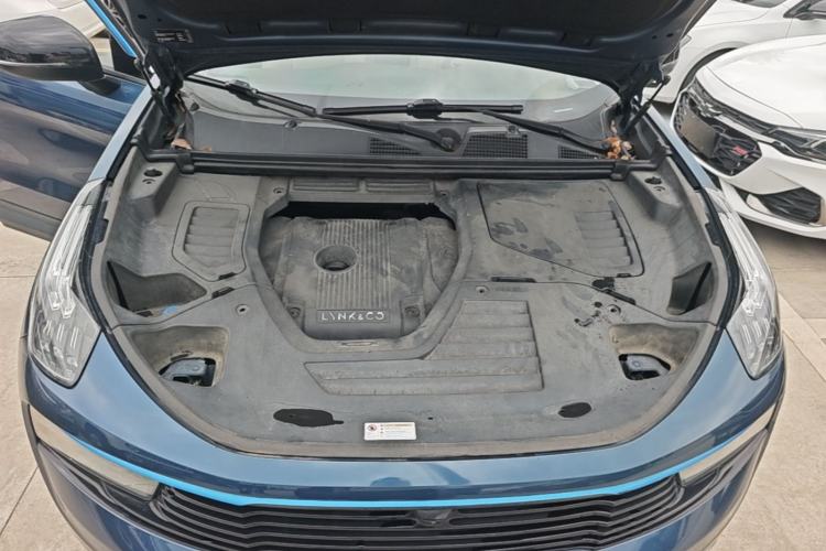 Used Lynk & Co 01 2019 2.0T Two-Wheel Drive Zhaopu Version China V Standard Engine Bay