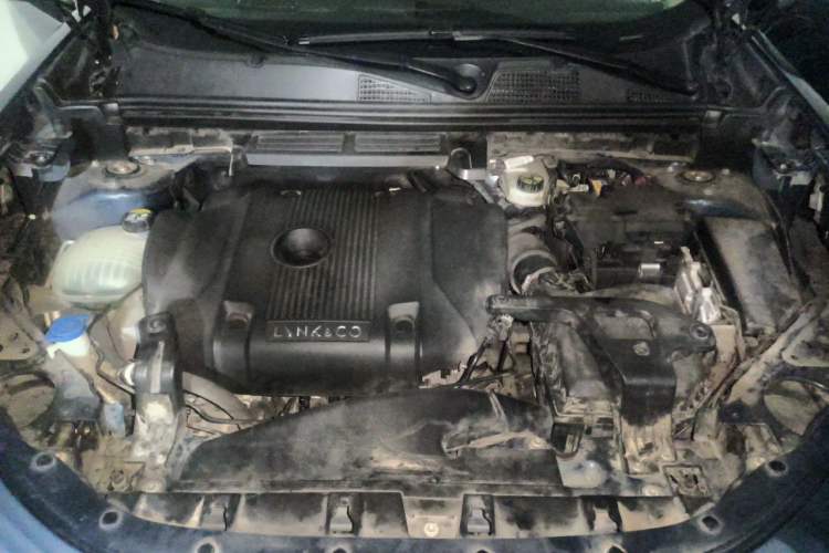 Used Lynk & Co 01 2019 2.0T Two-Wheel-Drive Pro Version China VI Standard Engine Bay