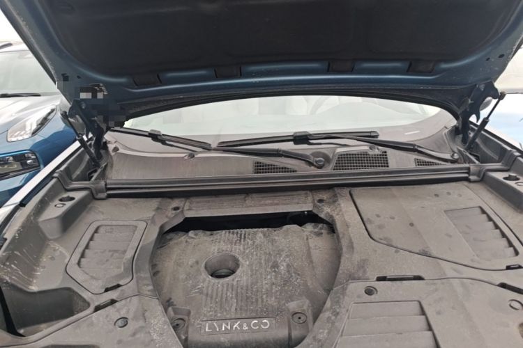 Used Lynk & Co 01 2019 2.0T Two-Wheel Drive Zhaopu Version China VI Standard Engine Bay
