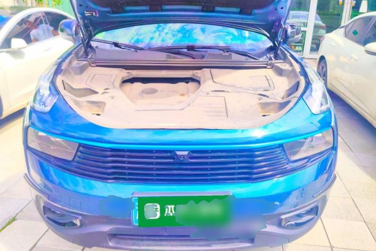 Used Lynk & Co 01 2019 2.0T Two-Wheel Drive Zhaopu Version China VI Standard Engine Bay