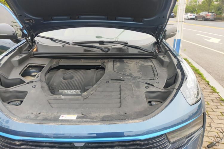 Used Lynk & Co 01 2019 2.0T Two-Wheel Drive Zhaopu Version China VI Standard Engine Bay Left