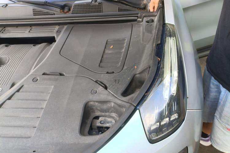 Used Lynk & Co 01 2019 2.0T Two-Wheel-Drive Pro Version China VI Standard Engine Bay Left
