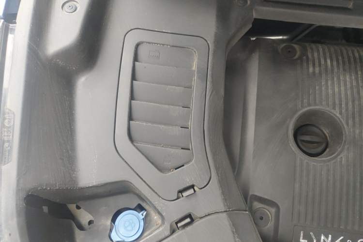 Used Lynk & Co 01 2019 2.0T Two-Wheel Drive Zhaopu Version China V Standard Engine Bay Right