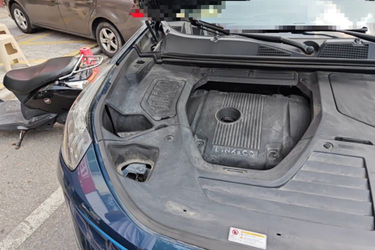 Used Lynk & Co 01 2019 2.0T Two-Wheel Drive Zhaopu Version China VI Standard Engine Bay Right