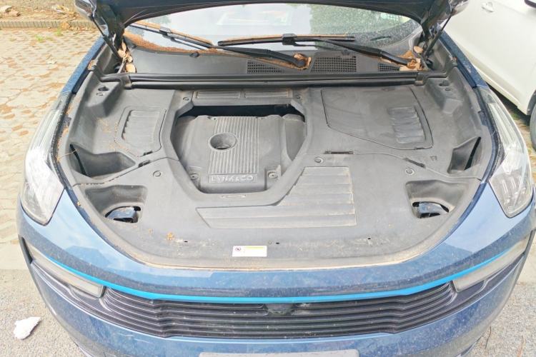 Used Lynk & Co 01 2019 2.0T Two-Wheel Drive Zhaopu Version China VI Standard Engine Bay