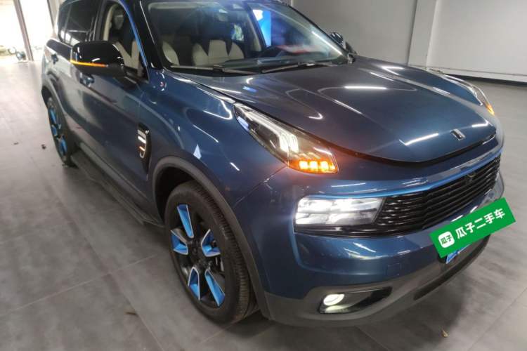 Used Lynk & Co 01 2019 2.0T Two-Wheel Drive Zhaopu Version China VI Standard Exterior 2