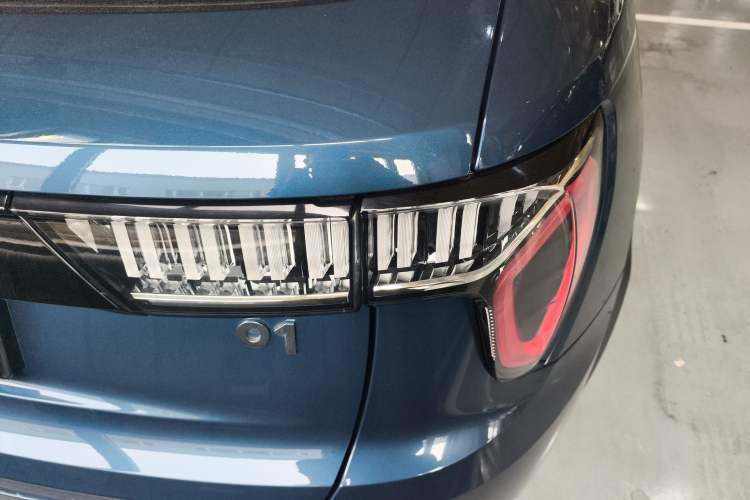 Used Lynk & Co 01 2019 2.0T Two-Wheel Drive Zhaopu Version China VI Standard Exterior 2