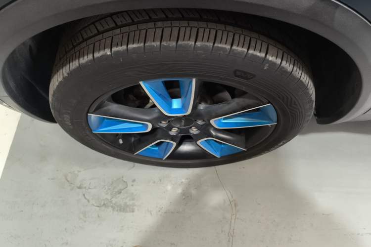 Used Lynk & Co 01 2019 2.0T Two-Wheel Drive Zhaopu Version China VI Standard Exterior 3