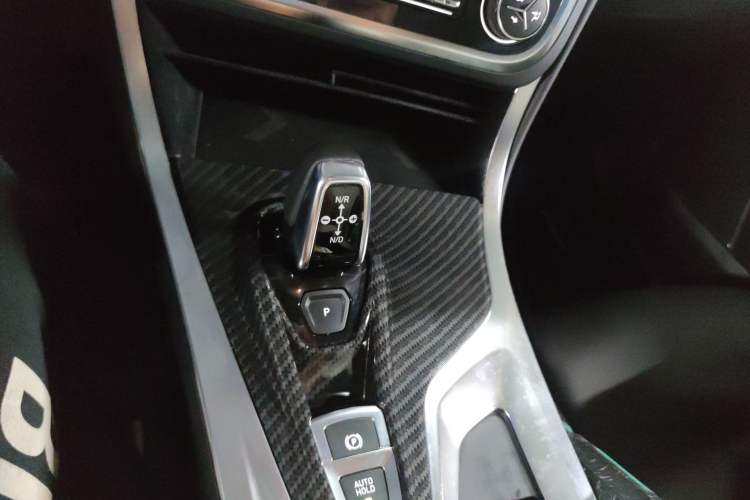 Used Lynk & Co 01 2019 2.0T Two-Wheel Drive Zhaopu Version China VI Standard Gear Lever